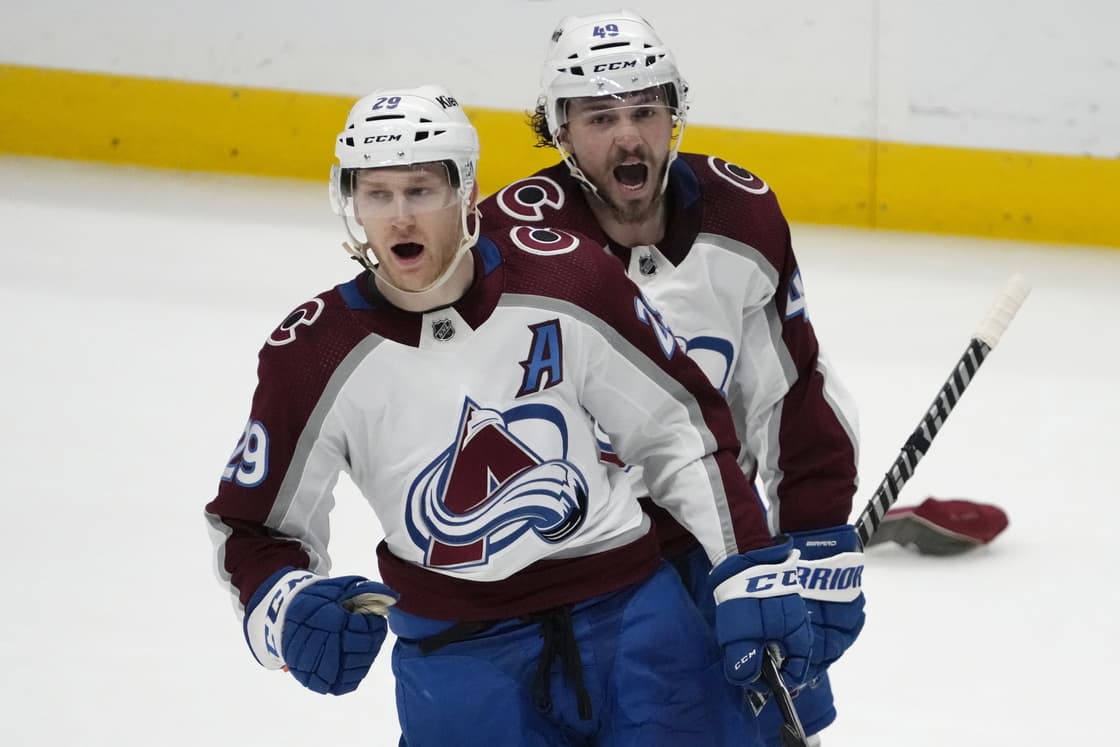 Avalanche mackinnon nhl